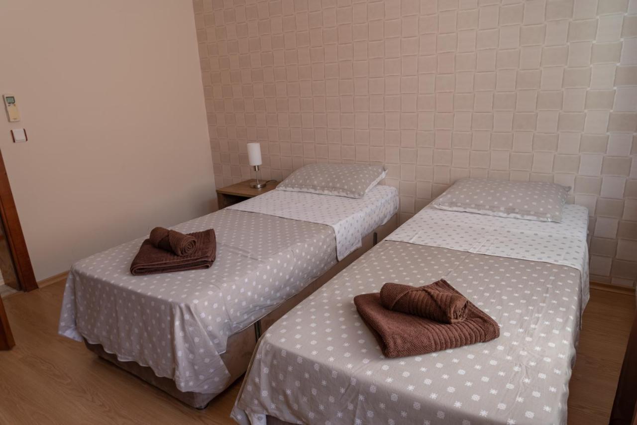 Apartment Veda ヴェリコ・タルノヴォ エクステリア 写真
